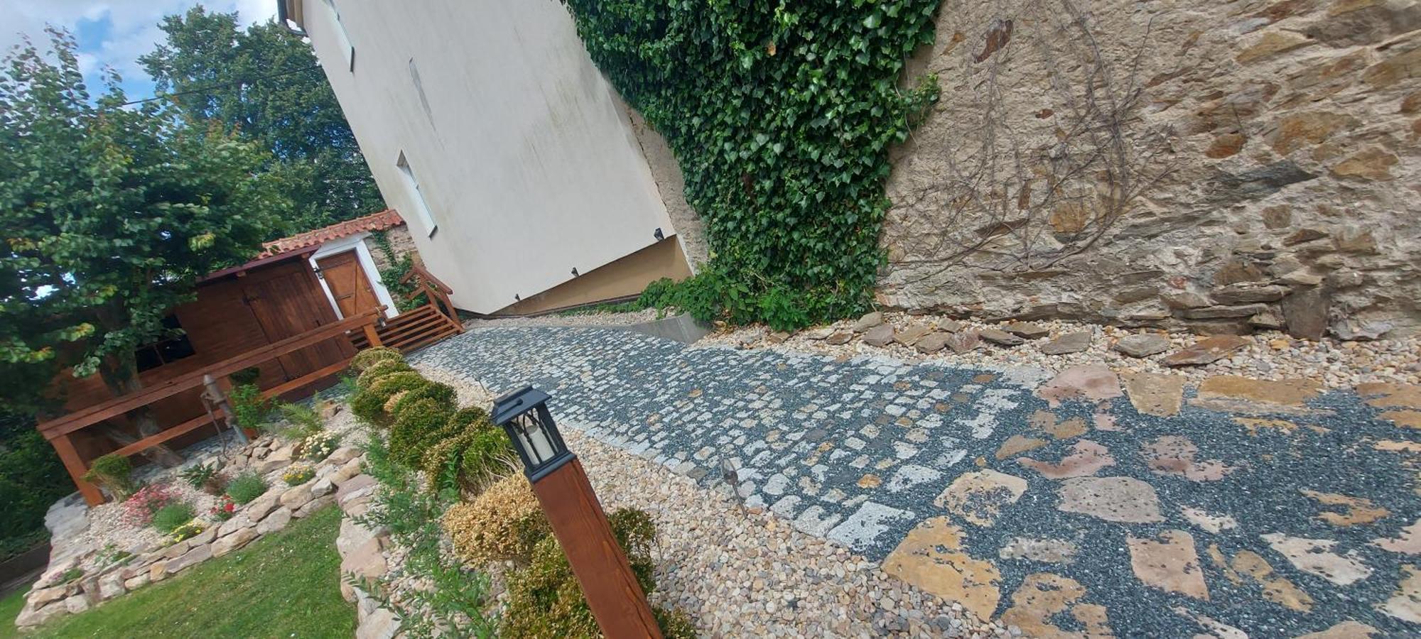 Apartmany Ve Starem Pivovaru Malesov Esterno foto